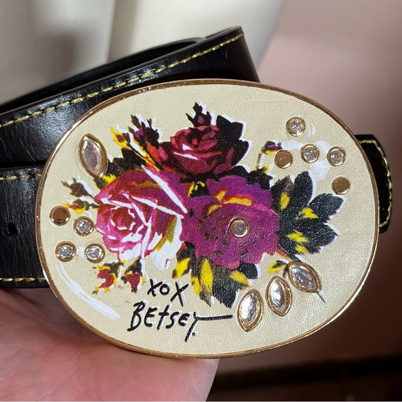 Betsey Johnson Vintage Y2K Western Black Leather Oversized Floral Belt med 31-35 main image 6